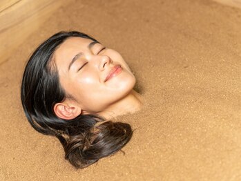 ハッコラ 麹町(haccola)の写真/酵素浴と発酵よもぎ蒸しで大量発汗・代謝アップ！ぷよ肉やむくみ、体重が気になる方に◎