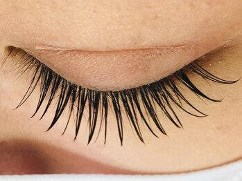 ジャスミンビューティーサロン(Jasmine beauty salon)の写真/まつ毛パーマ+眉毛カットで“似合わせ目元”を叶えます♪イメチェン/ナチュラルに垢抜けたい方におすすめ！