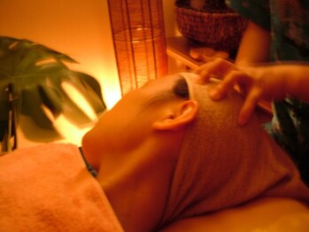 爽健 横浜店の写真/眼精疲労や浅い眠りの改善に…【人気No1☆ヘッド付上半身(頭-腰)45分+足裏オイル30分足浴10分計85分¥6300】