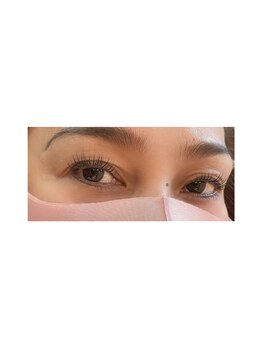 エミリア(EmiLia)/パリジェンヌラッシュリフト