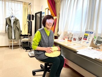 ヘルシースリムウエダ/施術風景【ひばりが丘/痩身/耳】