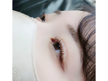 ピウム(Pium)/ビューラー式まつ毛パーマ☆