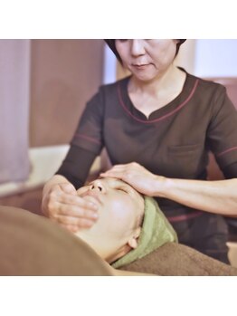 ビーサロン(B-salon)/やさしく整える小顔術