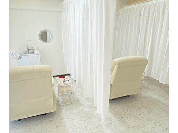 ホワイトニングショップ 香川丸亀店/【落ち着く店内】ホワイトニング