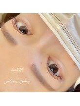 マケア アイラッシュアンドビューティー 東川口(Makea eyelash&beauty)/パリジェンヌ&アイブロウwax