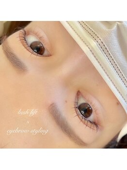 マケア アイラッシュアンドビューティー 東川口(Makea eyelash&beauty)/パリジェンヌ&アイブロウwax
