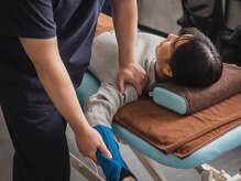 一般的な整体とは一味違う、理学療法士ならではの施術を体験◎