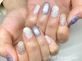 ネックレスネイル/上品ネイル