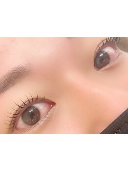 ナチュラル上品な目元にしたい