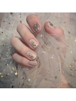 美雪 西川口店/指ごとに異なるネイルが楽しめる