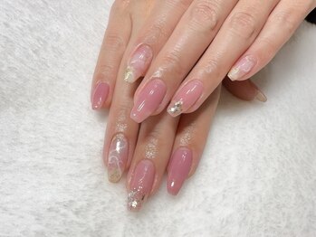 リリーネイルサロン 川崎店(Lily)の写真/マグネットからシンプルまで持ち込みOK☆初回&1か月以内ご来店は付替えオフ無料♪デザインサンプル豊富◎