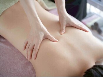 スーフラワー(SOO-flower)の写真/《心と体の不調に◎》マッサージではなく、オールハンドの優しいリンパトリートメントで整う癒され時間を♪