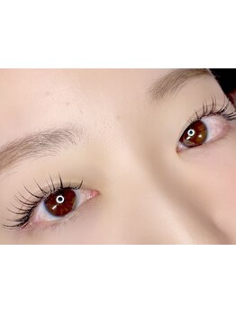 ナチュラル上品な目元にしたい