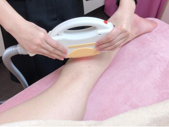 エルミューノ(elμno)の写真/【良心価格×丁寧×スピーディー】肌魅せの季節に向けて、ツルスベ肌を目指したい方へ◎男女ともに好評☆