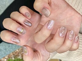 淡ブラウンのちぐはぐネイル★