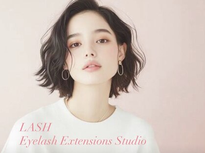 ラッシュ(LASH)の写真