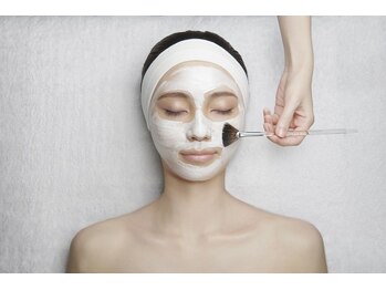 スキンラボ 新宿(@SkinLabo)の写真/毛穴悩みならコレ【エンビロン毛穴黒ずみ撃退ケア&高濃度ビタミンイオン導入】毛穴洗浄,毛穴レス,透明感UP
