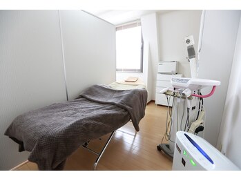 サロン ド テテドモアンヌ/フェイシャルルーム風景