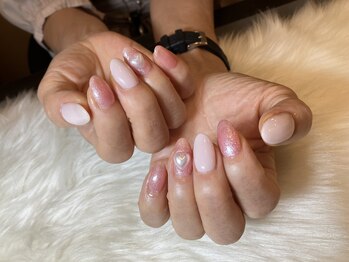 カットアンドスタイル クラウン(Cut & Style Clown)/ジェル/スカルプ/ネイル/横浜