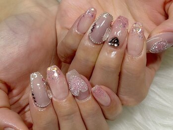 プチブラン 大船店(Petit Blanc)の写真/湘南エリアで人気のサロンが大船にNEW OPEN★ラメグラ¥4500/ワンカラーorカラグラ¥5000/フレンチ¥5500