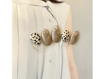 レイネイル レイアイ レイエステティック 扶桑店/グレー×ダルメシアンネイル