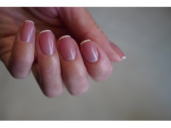 ハンドネイル/スキニーフレンチ