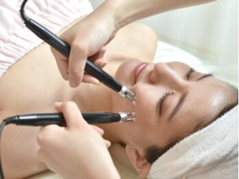 レディース ビホウ(BIHOU)/目元、口元細かくケア