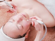 メナードフェイシャルサロン ピュウフェリーチェ (piufelice)/施術中