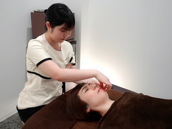 ブルースター/リフトアップ美容鍼*