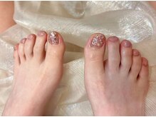 ナナネイル(Nana Nail)/ヌードピンクのフットネイル