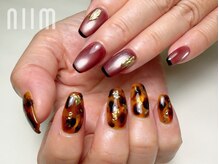ニーム(niim)の雰囲気（秋の始まりに似合うカラー、マグネット多数ご用意。）
