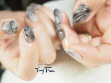 タイニーツリー(Tiny Tree)/個性派ネイル