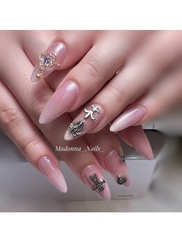 マドンナ ネイル(Madonna Nails)/