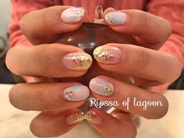 ニュアンスピーコック×チーク
