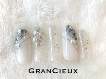 クアトログランシュ 青葉台(QUATRO×GranCieux)/大人可愛いキラキラネイル