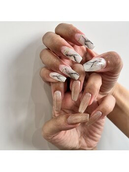 大理石×マグネットネイル