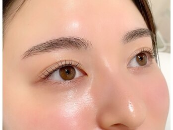 フィズ アイ ビューティ 豊川八幡店(fiz eye beauty)/デザインラッシュカール