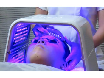 オルオル 天神大名店(Olu-.olu.)/韓国皮膚科No1シェアーOmelonLED