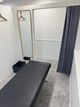 ナガムラ 芦屋(NAGAMURA)/施術室