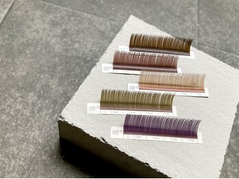 ルピエ 吉祥寺(Lupie)の写真/フラットラッシュやバインドロックなど豊富なラインナップで理想の目元をデザイン♪カラーエクステも◎