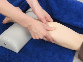 なか鍼灸マッサージ院/ふくらはぎのむくみを解消!