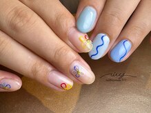 アイヴィー(IVY)/落書きネイル