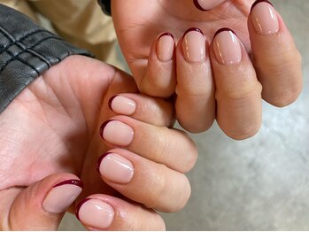 カーティシーネイルズ(curtisii NAILS)/