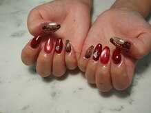 シス(S.I.S)/担当佐藤