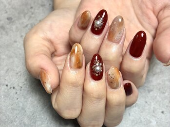 ネイルズピクシー ルヴィルーム(Nail's pixie REVI room)/季節のデザイン