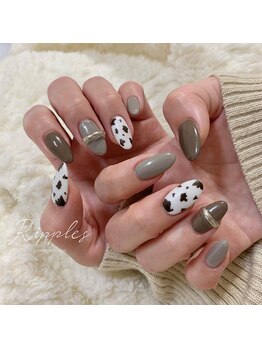 リップルズ(Ripples)/ウシ柄とリングネイル