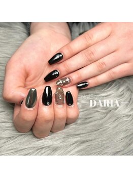 ダリア(Daria)/かっこいいブラックネイル！