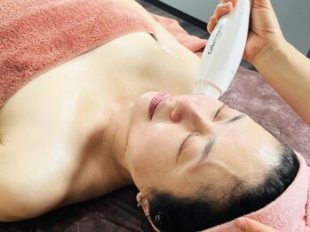 オーバー365 上田店(OVER365)の写真/老化の原因の8割は光老化！夏に浴びた紫外線が、秋、冬のお肌に与える影響が大！まずは保湿で栄養補給♪