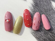 ターラ(Tara)/ピンクなハートネイル