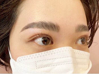 スタジオエノ 二子玉川(studio eno)/ハリウッドブロウリフト